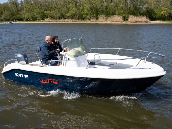 Sportboot huren Biesbosch | Watersport Botenverhuur