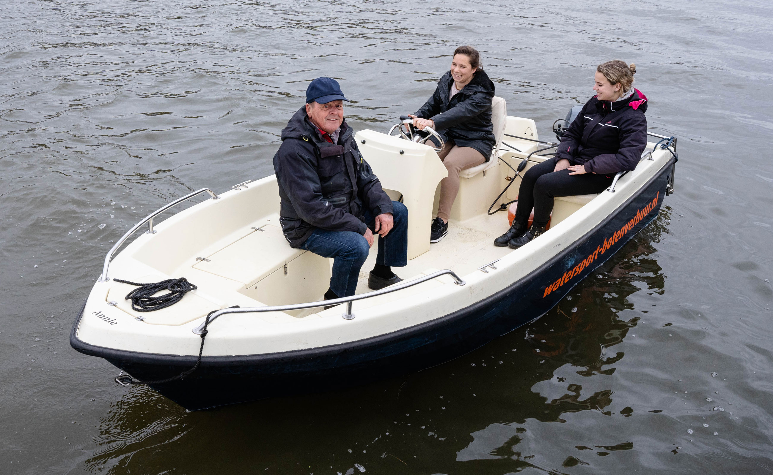 Sportboot huren in De Biesbosch | Watersport Botenverhuur